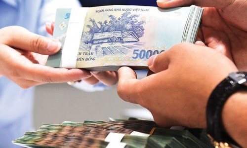 NHNN siết chặt dòng tiền chảy vào chứng khoán, BĐS, trái phiếu doanh nghiệp năm 2022