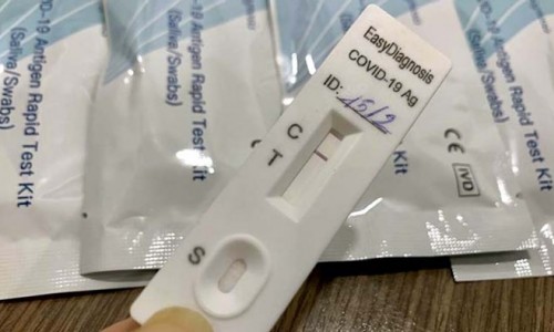 Giá kit test Covid-19 tăng mạnh, Hà Nội ra chỉ đạo khẩn