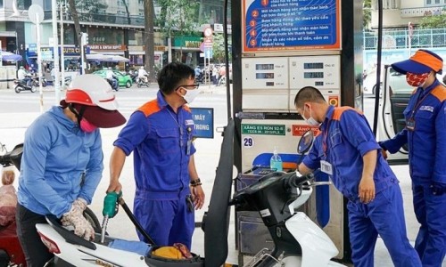 Yêu cầu giám sát chặt chẽ, đình chỉ cây xăng, doanh nghiệp cố tình 'găm hàng'