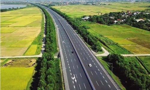 Trung Nam E&C muốn làm 100km Cao tốc Bắc – Nam quy mô 20.000 tỷ: Cẩn trọng với 'gánh nặng' hệ sinh thái Trung Nam Group?