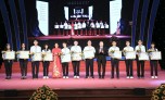 Hà Nội khen thưởng 700 học sinh giỏi tiêu biểu