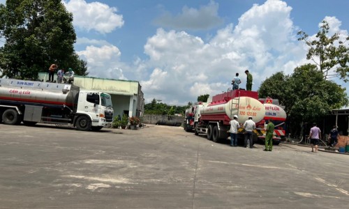 Bà Rịa - Vũng Tàu: Tạm giữ khẩn cấp 9 người trong vụ sản xuất xăng giả quy mô lớn