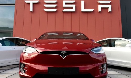 Tesla lại triệu hồi 40.000 xe do lỗi trợ lực lái