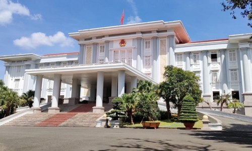 Gia Lai: Cho thôi chức 3 Phó chủ tịch tỉnh