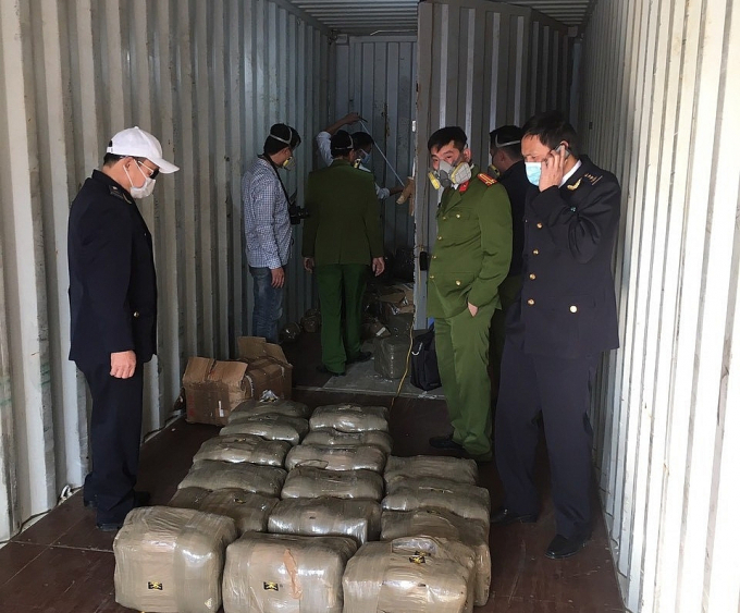 Hải Phòng: Bắt giữ hơn nửa tấn cần sa giấu trong vách container