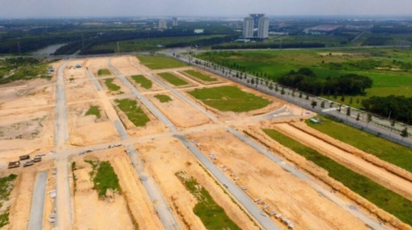 Yêu cầu Cục Thuế Bình Dương, Bình Thuận tạm đình chỉ cán bộ bị khởi tố