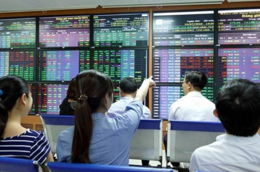 Nhà đầu tư cá nhân tiếp tục ưu tiên nhóm cổ phiếu vốn hóa nhỏ