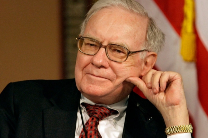 Phù thủy đầu tư Warren Buffett gia nhập nhóm người có 100 tỷ USD