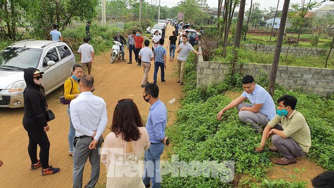 Thu thuế bất động sản có giúp chặn giá đất tăng đột biến?