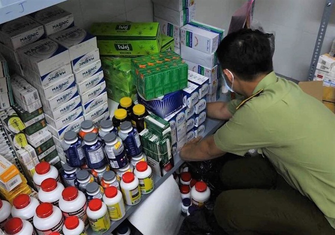 Tp.HCM: Thu giữ hàng nghìn hộp thuốc tân dược nghi nhập lậu