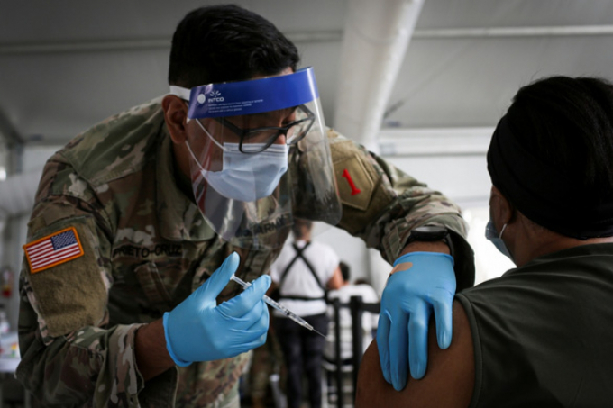 Tổng thống Joe Biden hy vọng chia sẻ vaccine với các nước khó khăn