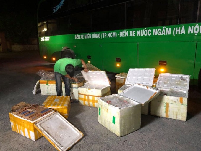 Nghệ An: Bắt vụ vận chuyển thực phẩm bẩn không rõ nguồn gốc xuất xứ