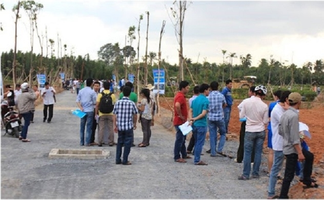 HoREA đề nghị ban hành hàng loạt thuế mới để "trị" sốt đất