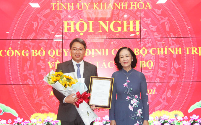 Phó chánh Văn phòng Trung ương Đảng giữ chức Bí thư Tỉnh ủy Khánh Hòa