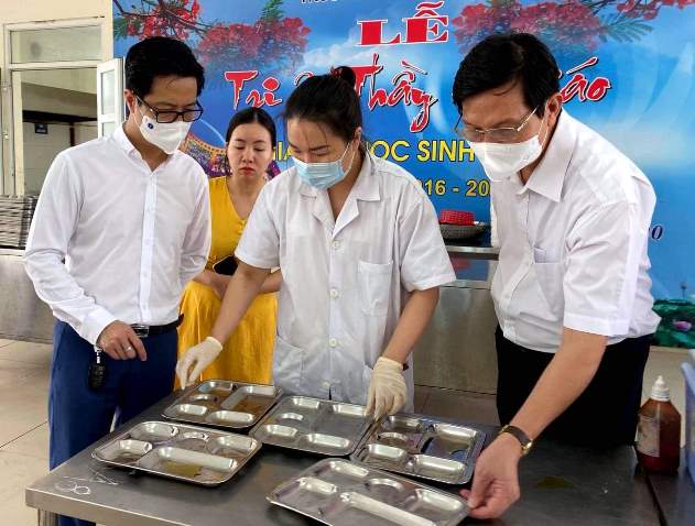 Ra quân kiểm tra trong 'Tháng hành động vì an toàn thực phẩm'