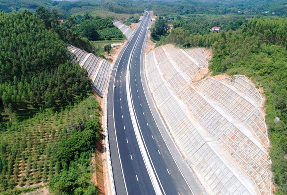 Những doanh nghiệp nào muốn làm cao tốc Nghi Sơn - Diễn Châu?