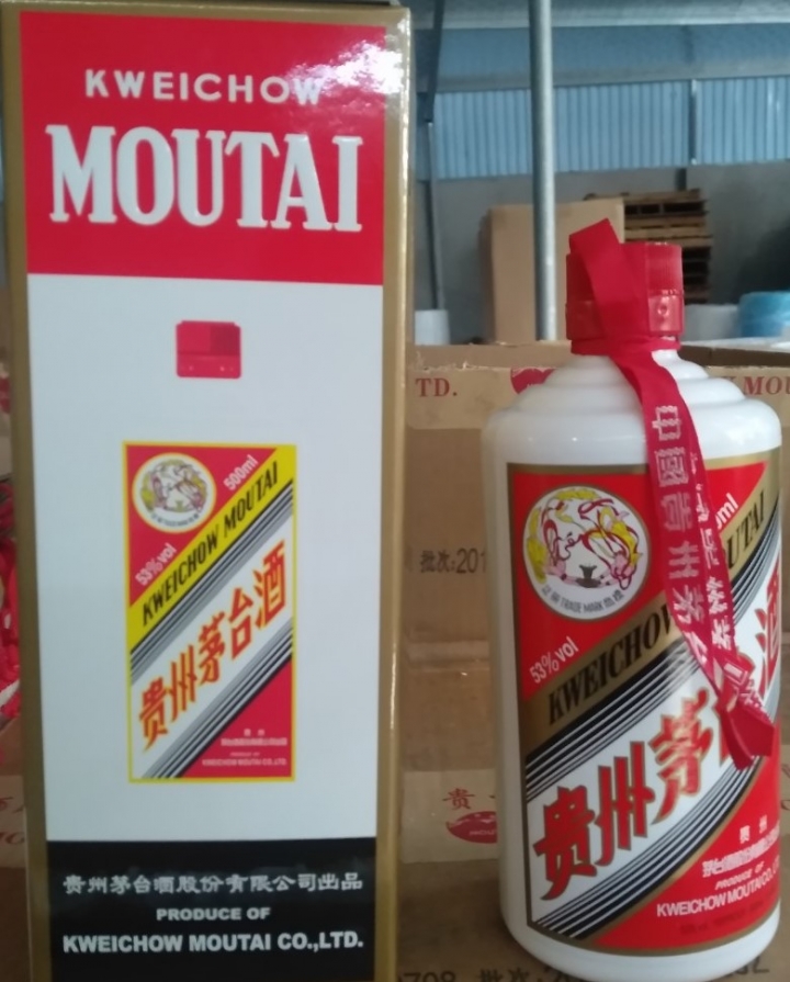Bắc Ninh: Xử phạt 90 triệu đồng với đối tượng tàng trữ hơn 400 chai rượu nhập lậu