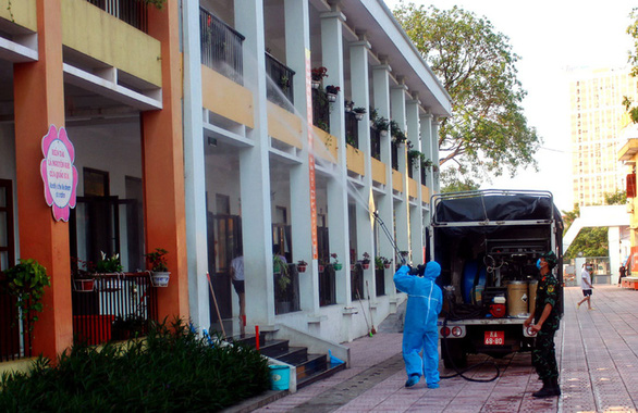 Hơn 300 công nhân ở Bắc Giang cùng mắc COVID-19