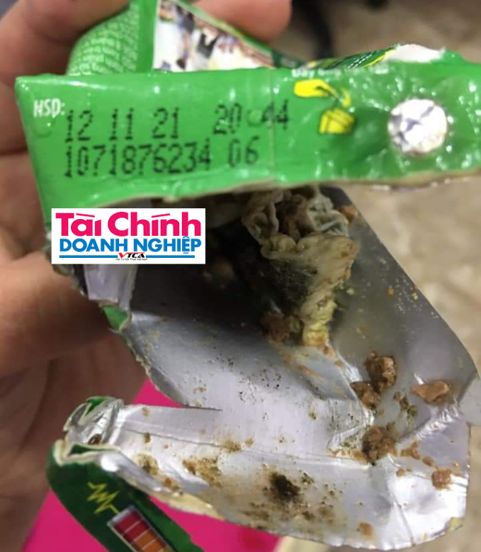 Khách hàng tá hỏa phát hiện trong hộp sữa Milo có dị vật lạ "giống giấy, dai như cao su"