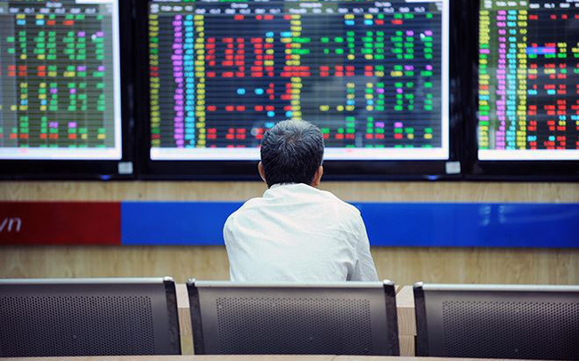 Chứng khoán tuần này có thể lên mốc 1.400 điểm, rủi ro cao
