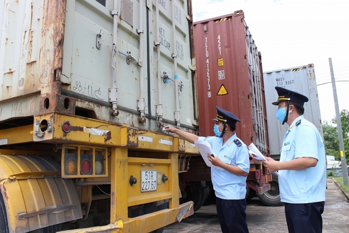 Tràn lan hoạt động buôn bán mỹ phẩm nhập lậu
