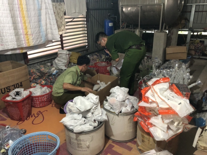 Tuyên Quang: Tạm giữ hơn 7.400 phụ kiện máy lọc nước có dấu hiệu nhập lậu