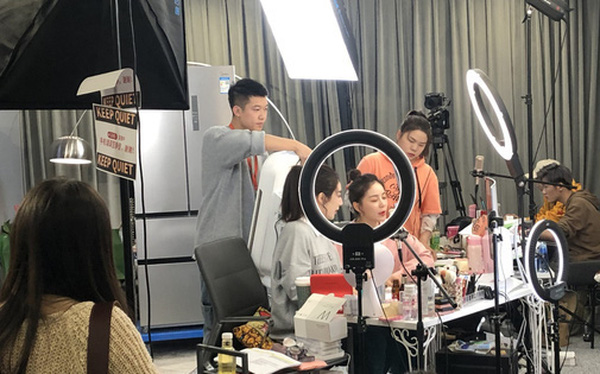 Những chiêu trò bán hàng qua livestream đánh lừa người tiêu dùng