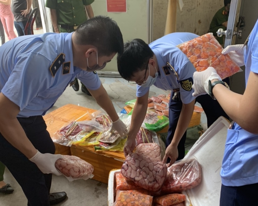 Hà Nội phát hiện gần 3.000kg thực phẩm không đảm bảo an toàn thực phẩm