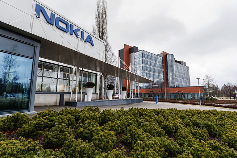 Không đạt được thỏa thuận bằng sáng chế, Nokia kiện Oppo ra tòa