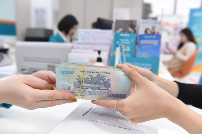 Phó thống đốc yêu cầu xem xét giảm lãi suất ngay trong tháng 7