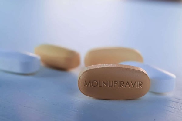 Mỹ sẽ bán thuốc uống điều trị COVID-19 vào cuối năm 2021