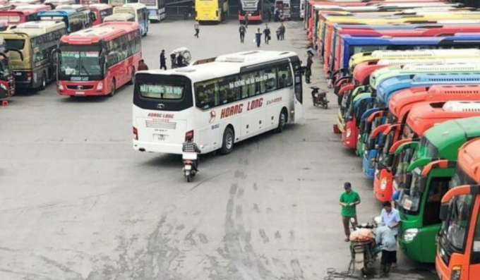 Hà Nội tạm dừng xe khách đến 37 tỉnh, thành phố