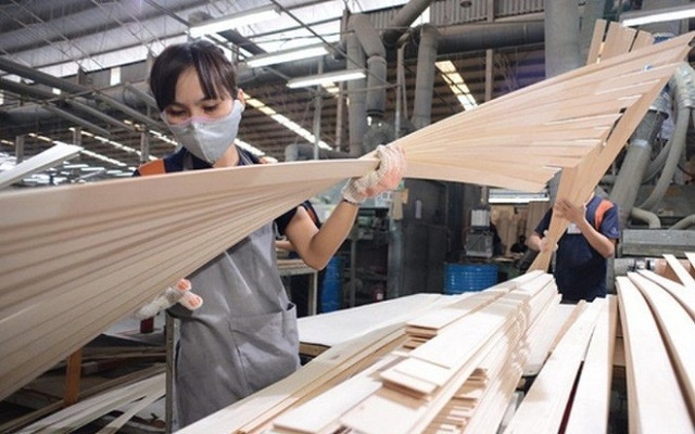 Bộ Tài chính "bác" đề xuất tăng thuế xuất khẩu gỗ