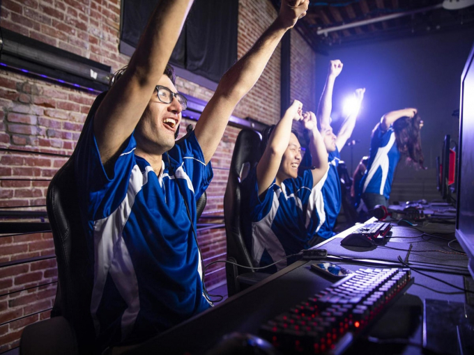 Giới đầu tư bán tháo cổ phiếu các hãng game Trung Quốc