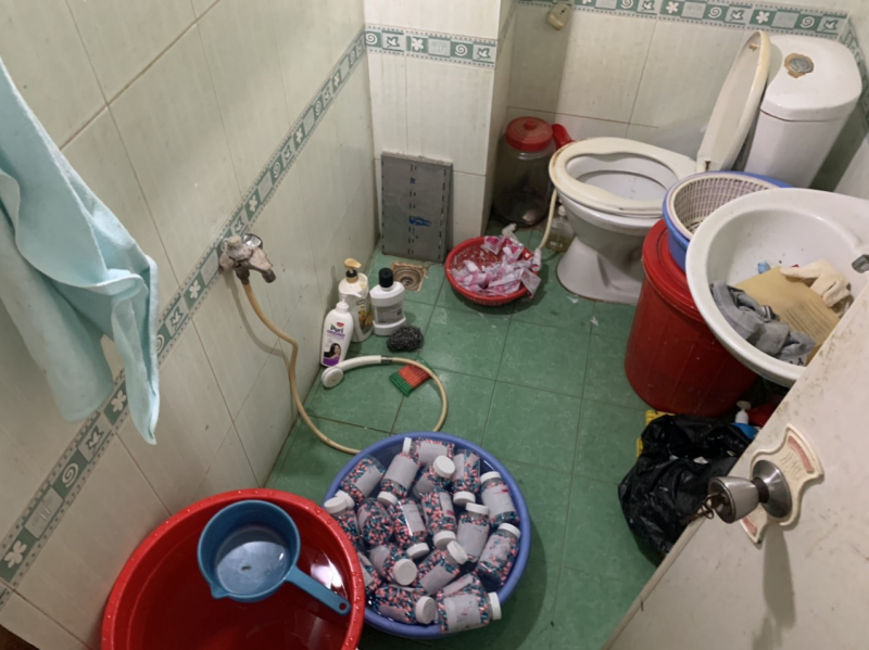 TPHCM: Triệt phá đường dây sản xuất, buôn bán thuốc điều trị COVID-19 giả