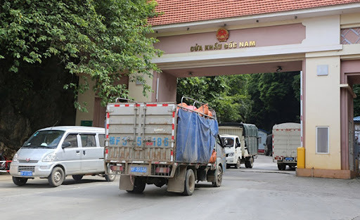 Trung Quốc dừng hoạt động xuất nhập khẩu hàng hoá qua cửa khẩu Cốc Nam