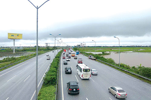 Thêm 5 nhóm ôtô được miễn phí đường bộ