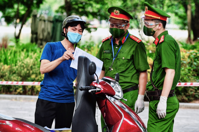 Các trường hợp dự kiến được Công an Hà Nội cấp giấy đi đường sau 6/9