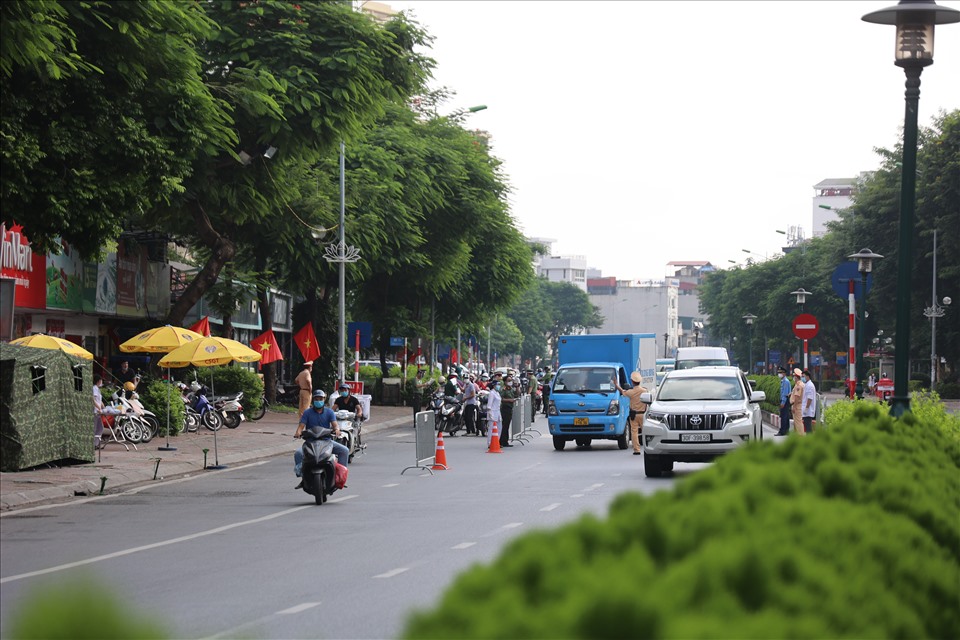 Người dân ra vào Hà Nội cần giấy tờ gì?
