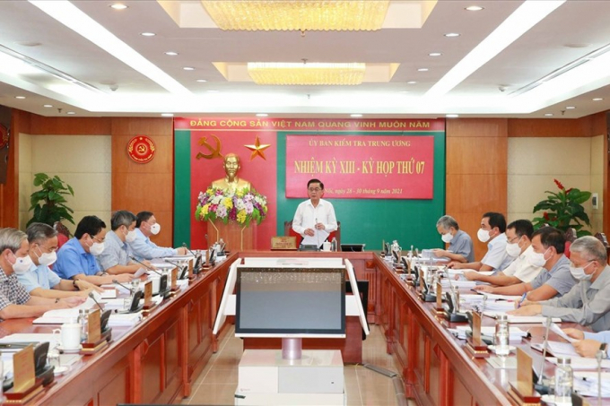 Kỷ luật cảnh cáo nguyên Tư lệnh Cảnh sát biển Việt Nam