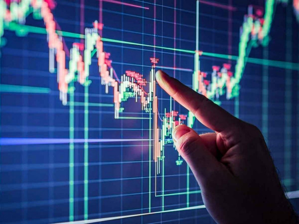 Vn-Index lùi về dưới mốc 1.335 điểm
