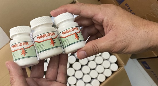 Lật tẩy chiêu trò sản xuất thuốc trị ho Pharcoter giả