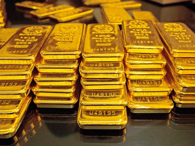 Giá vàng suy yếu, đồng USD tăng trở lại