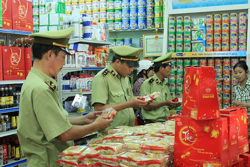 Quản lý thị trường mở đợt cao điểm chống hàng giả, hàng nhái dịp cuối năm