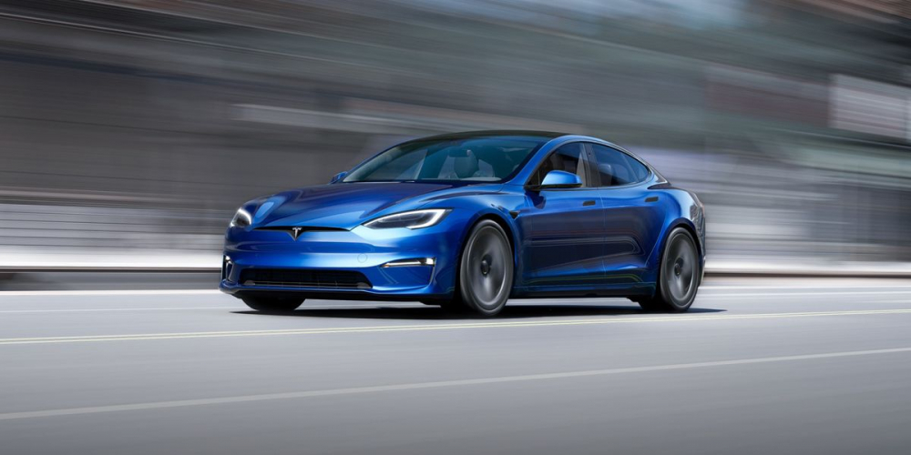 Tesla triệu hồi 7.600 ô tô do lỗi túi khí