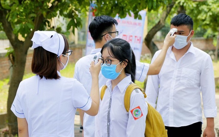 TPHCM: Học sinh khối lớp 9 và 12 sẽ trở lại trường vào tuần sau