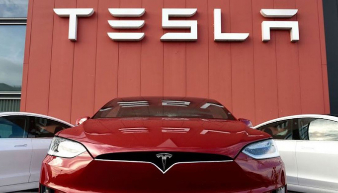 Ôtô điện Tesla ở Mỹ đang bị điều tra vì sự cố phanh ảo