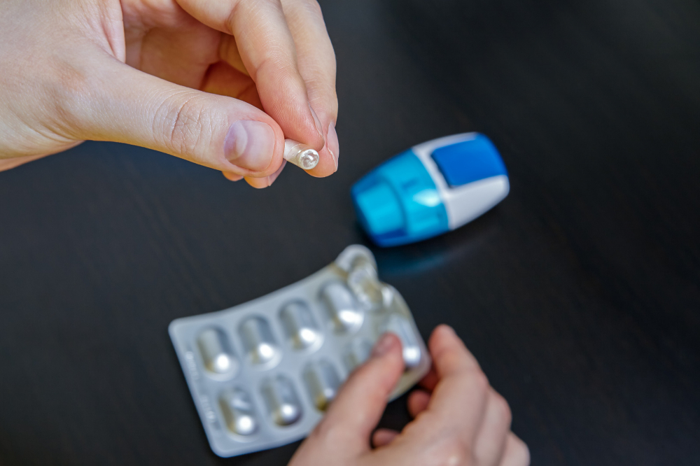 Thuốc kháng sinh có thể giúp làm giảm triệu chứng COVID-19 kéo dài