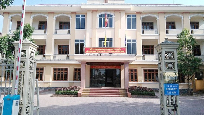 Công an tạm giữ 3 cán bộ Sở Kế hoạch Đầu tư Nghệ An