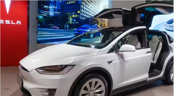 Tesla thu hồi hàng trăm nghìn ô tô ở Trung Quốc vì các vấn đề an toàn